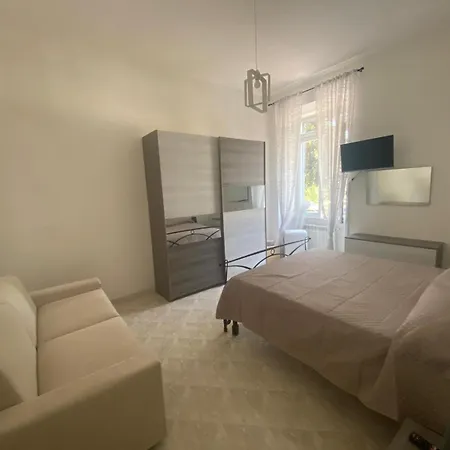 Emily's House Apartment